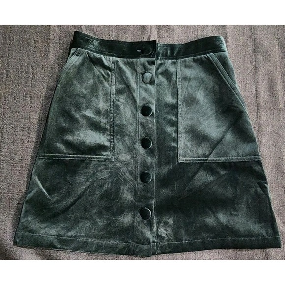 New Frnch Paris Velvet Skirt Womans Sz XS Green Velvet A Line Button Up Holiday - Picture 1 of 8